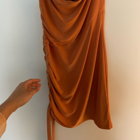 Dress - Picture 4 of 4